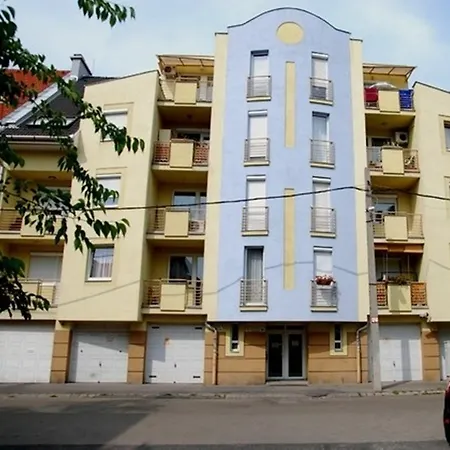 Ujpest * Budapeszt